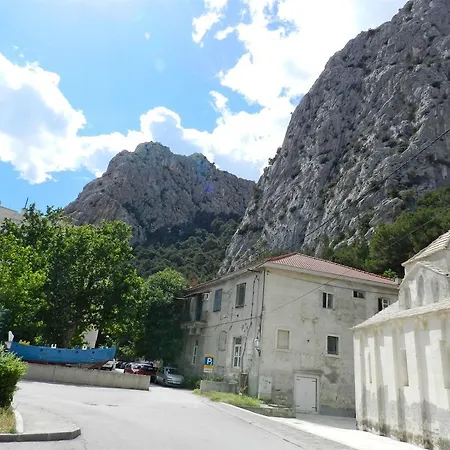Apartman Ante