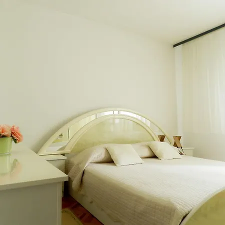 Ante Apartman *